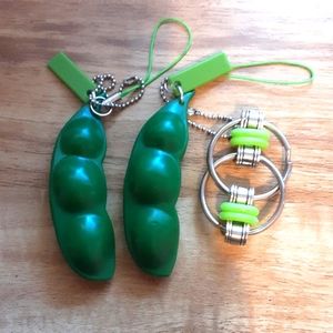 2 pea poppers and 1 green bikechain